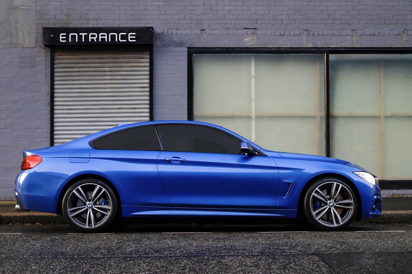 A car previewed in the Vizme visualizer — with Vizme tint applied