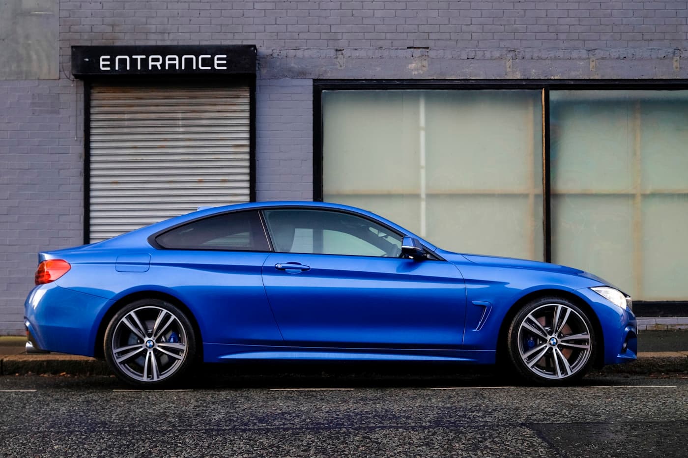A car previewed in the Vizme visualizer — before